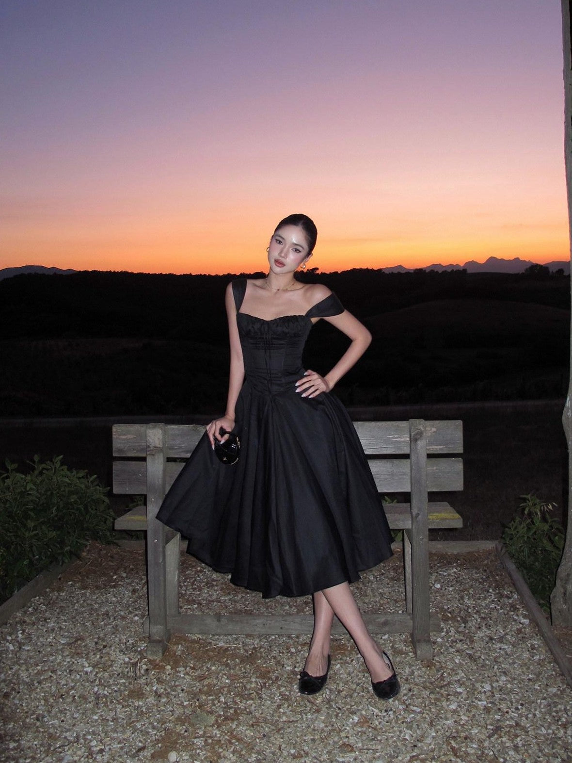 rovente Black High Waist A Line Spaghetti Strap Women's Polyester Casual Midi Dresses