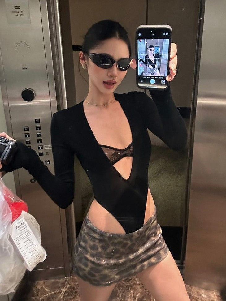 rovente Black Lace V-neck Long Sleeve Slim Women's Acetate Blend Basic Bodysuits