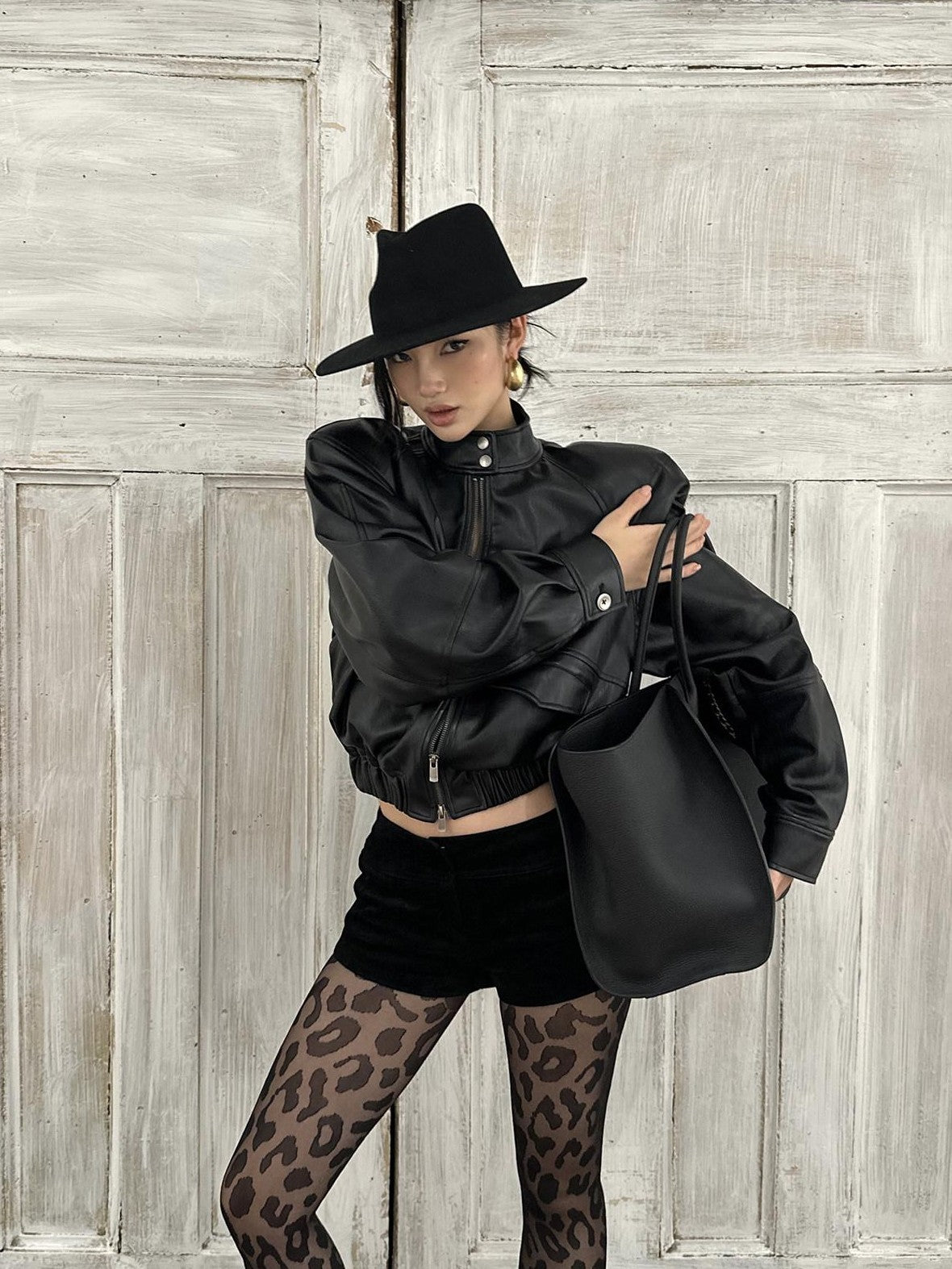 rovente Black Loose Short Stand Collar Zip Flap Pocket Women's Leather Jackets