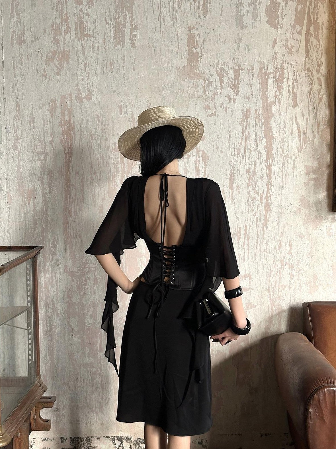 rovente Black Mesh Ribbon Boned Deep V Slim Women's Viscose Short Sleeve T-shirts