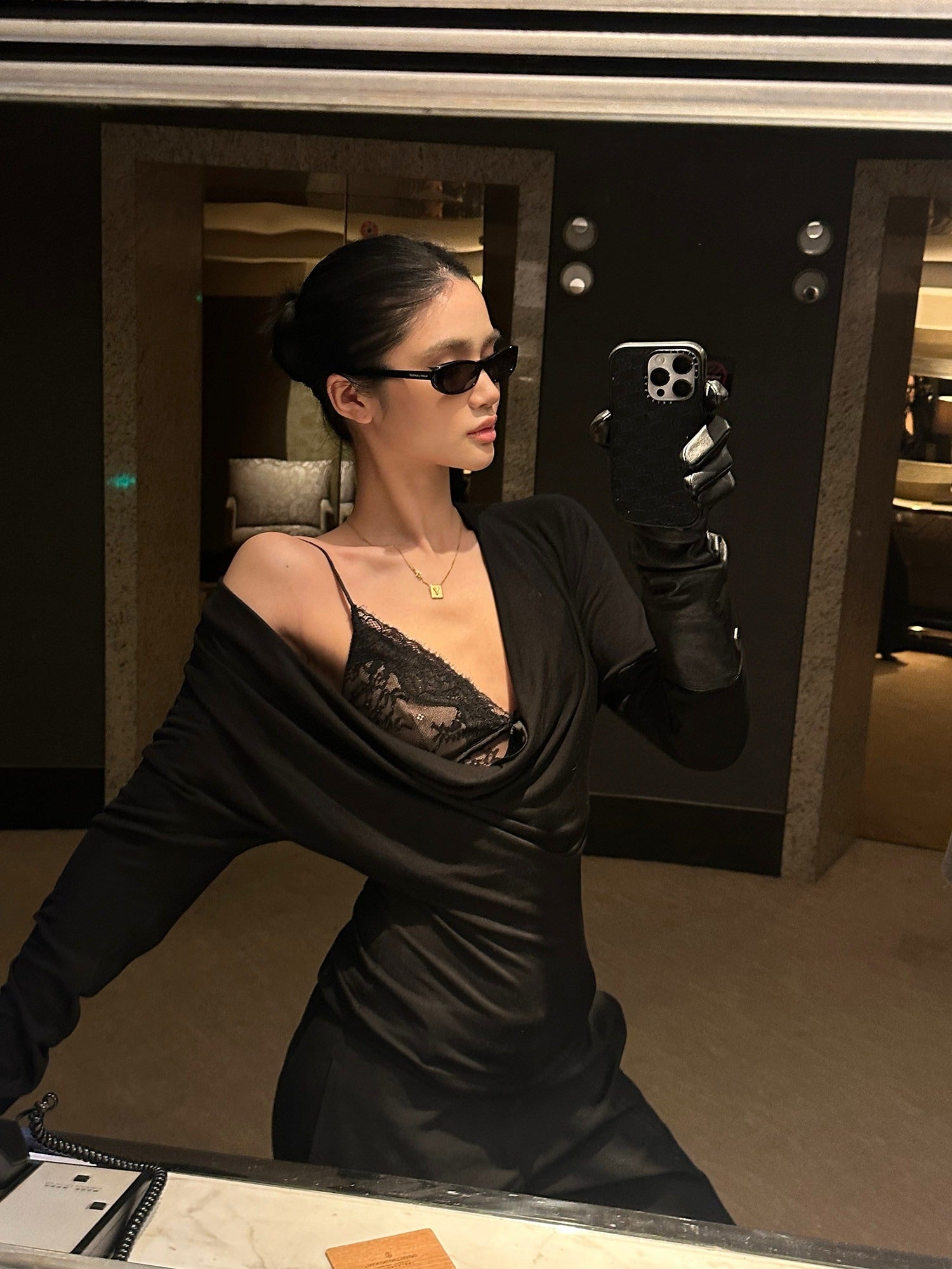 rovente_Black_Plunging_Neck_Two_Piece_Slim_Fit_Women's_Long_Sleeve_T-shirts_1003172783678_MISSTT
