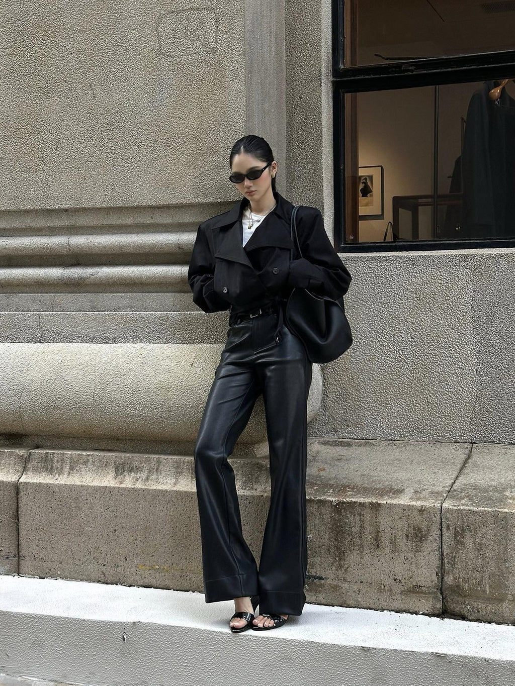 rovente Black Retro Slim Natural Waist Zipper Women's Faux Leather Bootcut Pants