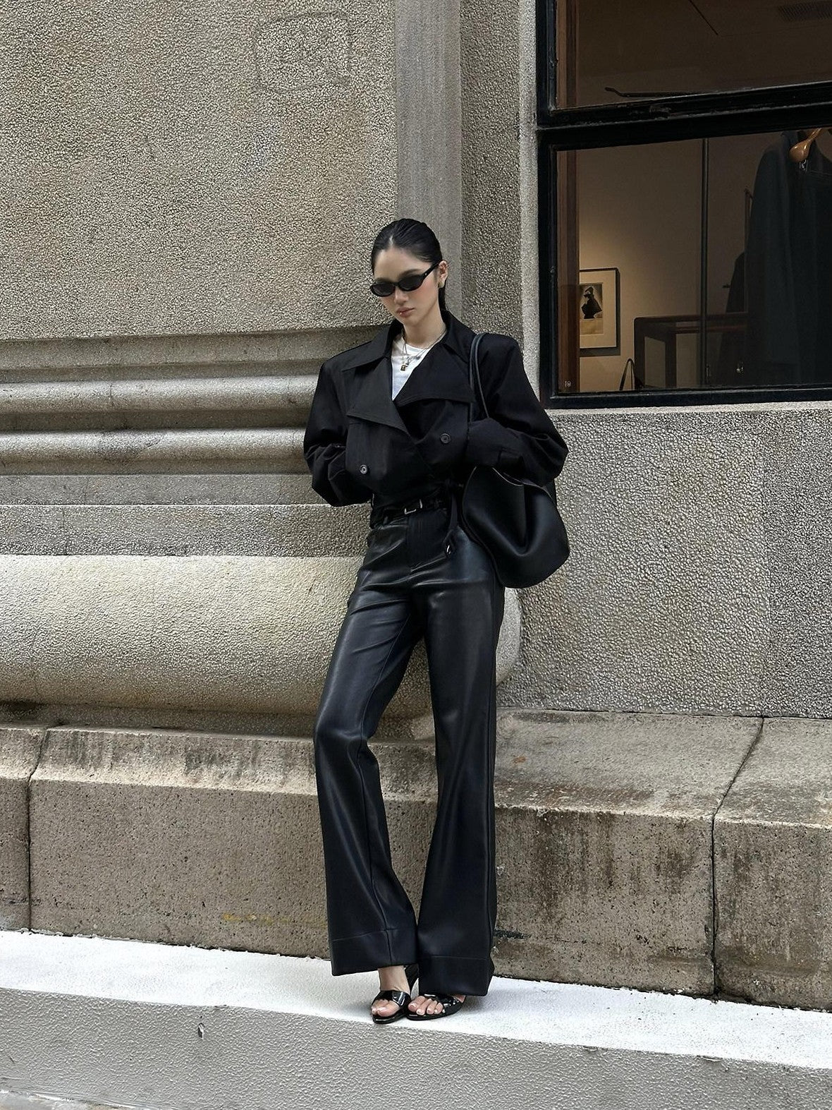 rovente Black Retro Slim Natural Waist Zipper Women's Faux Leather Bootcut Pants