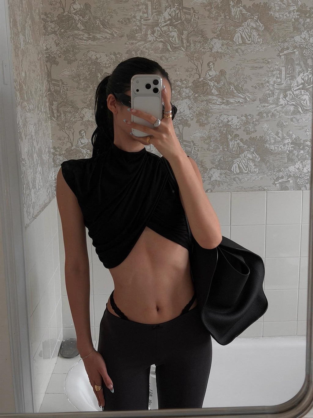 rovente Black Ruched Crossover Slim Fit Sleeveless Women's Lyocell Crop Tops