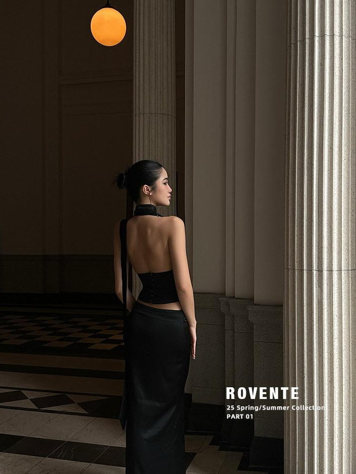 rovente Black Sequin V-neck Open Back Slim Cropped Women's Acetate Blend Halter Tops