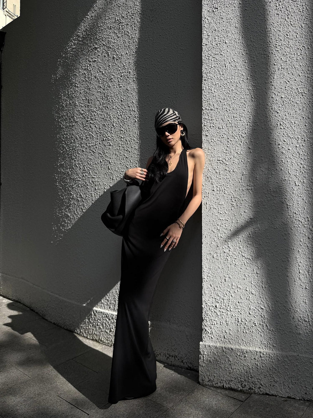 rovente Black Spine Line Cutout Backless U Neck Slim Fit Women's Halter Maxi Dresses