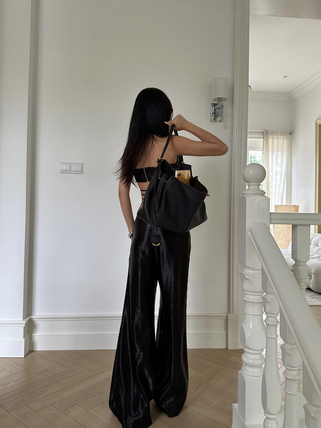 rovente Black Straight Button Pocket Natural Waist Women's Satin Wide-leg Pants