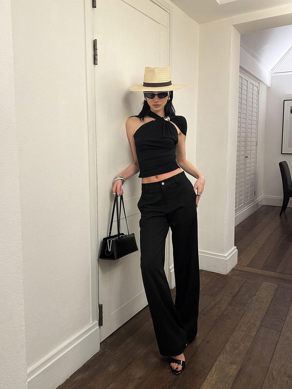 rovente Black Tailored Woven Zip Pocket Women's Polyester Blend Straight-leg Pants