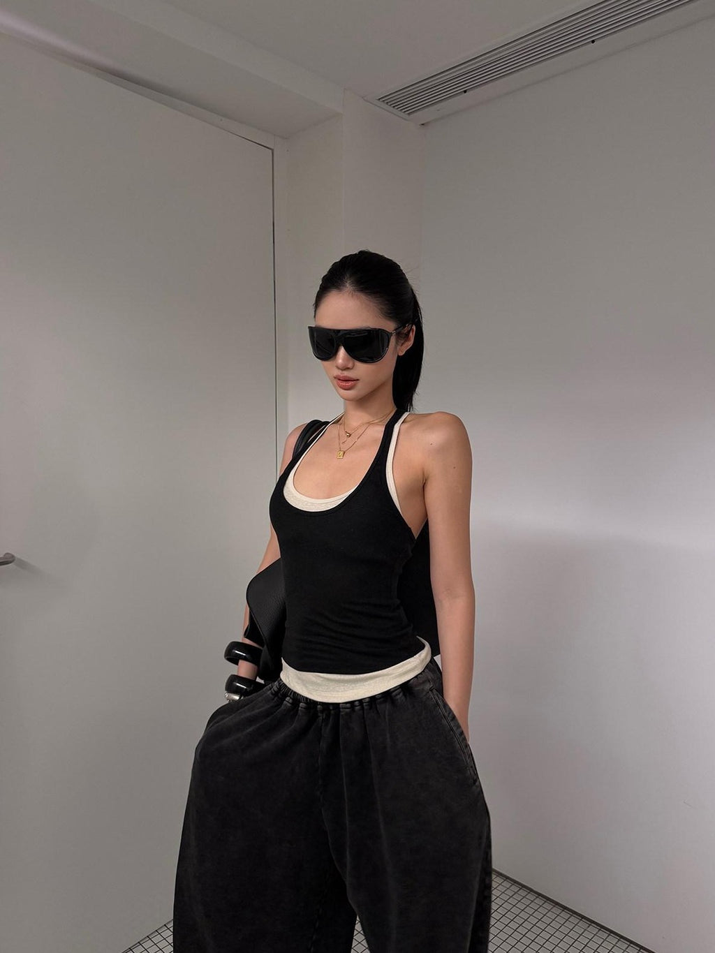 rovente Black White Colorblock Two Piece Fitted Women's Linen Halter Tops