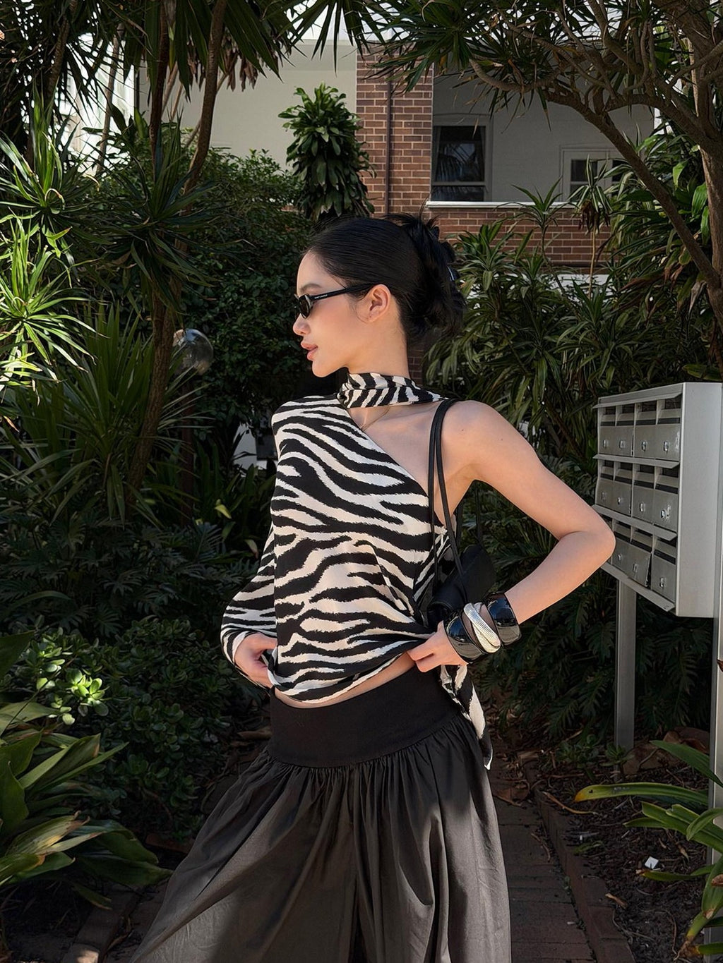 rovente Black White Zebra One Shoulder Cape Contrast Loose Women's Viscose Tunic Blouses
