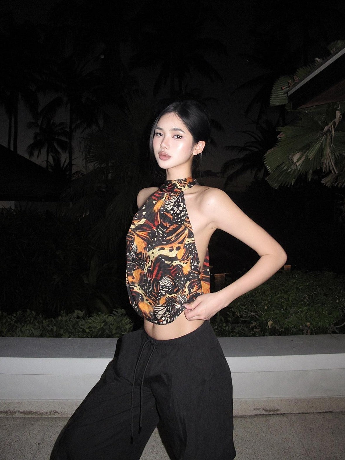 rovente Butterfly Print Waist Cinched Slim Fit Ribbon Tie Women's Halter Tops