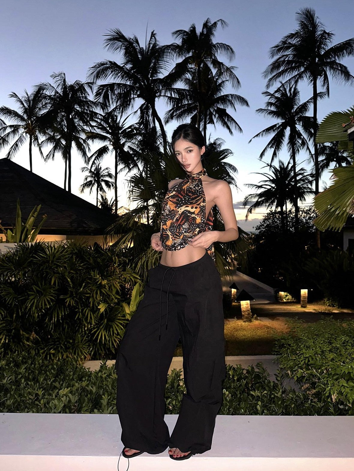 rovente Butterfly Print Waist Cinched Slim Fit Ribbon Tie Women's Halter Tops