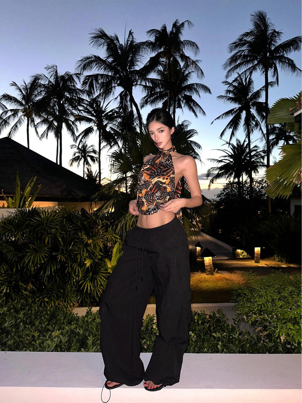 rovente Butterfly Print Waist Cinched Slim Fit Ribbon Tie Women's Halter Tops