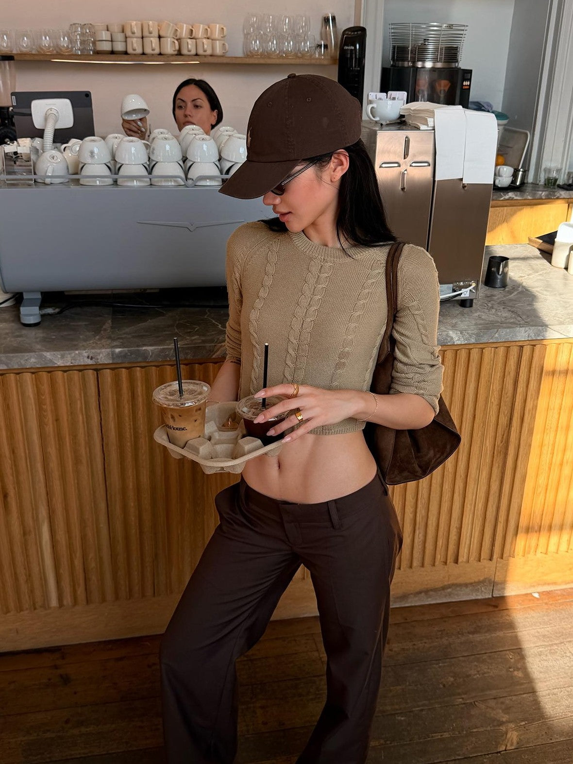 rovente Cable Knit Cropped Slim Fit White Crew Neck Women's Sweaters