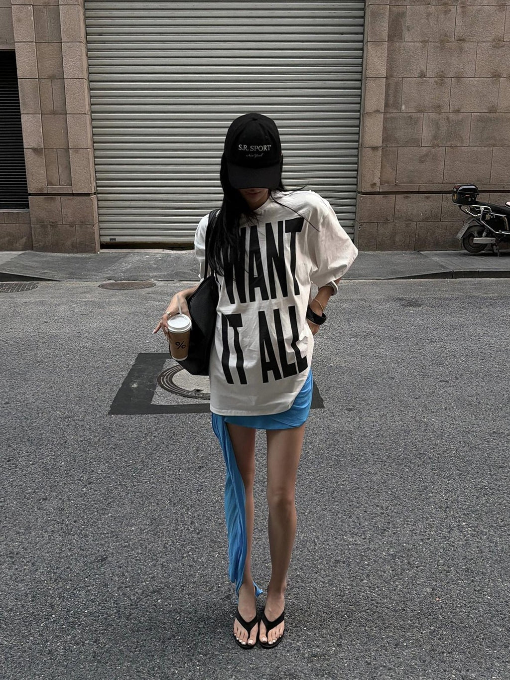 rovente Cali White Letter Print Drop Shoulder Crewneck Women's Oversized T-shirts