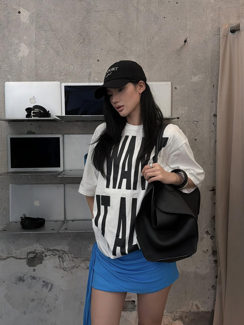 rovente Cali White Letter Print Drop Shoulder Crewneck Women's Oversized T-shirts