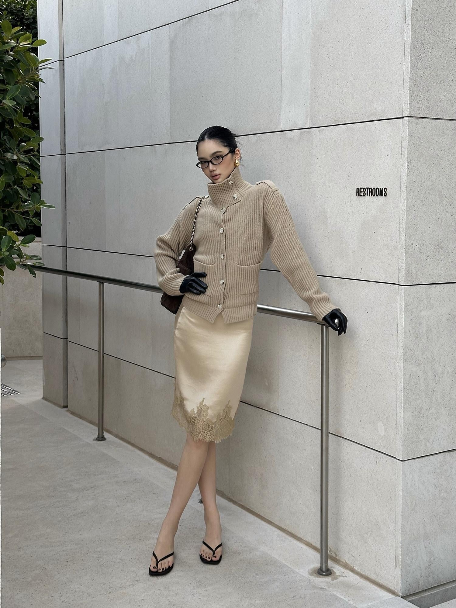 rovente Champagne Khaki Lace Cinched Women's Acetate Woven Bodycon Skirts