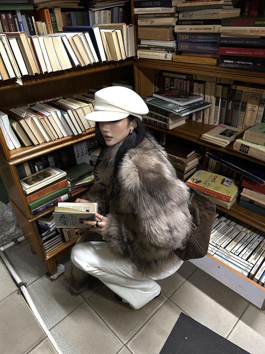 rovente Coffee Brown Elegant Plush Hidden Button Women's Faux Fur Coats