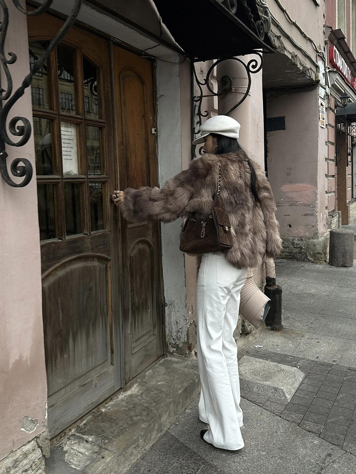 rovente Coffee Brown Elegant Plush Hidden Button Women's Faux Fur Coats