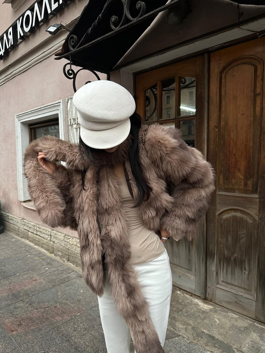 rovente Coffee Brown Elegant Plush Hidden Button Women's Faux Fur Coats