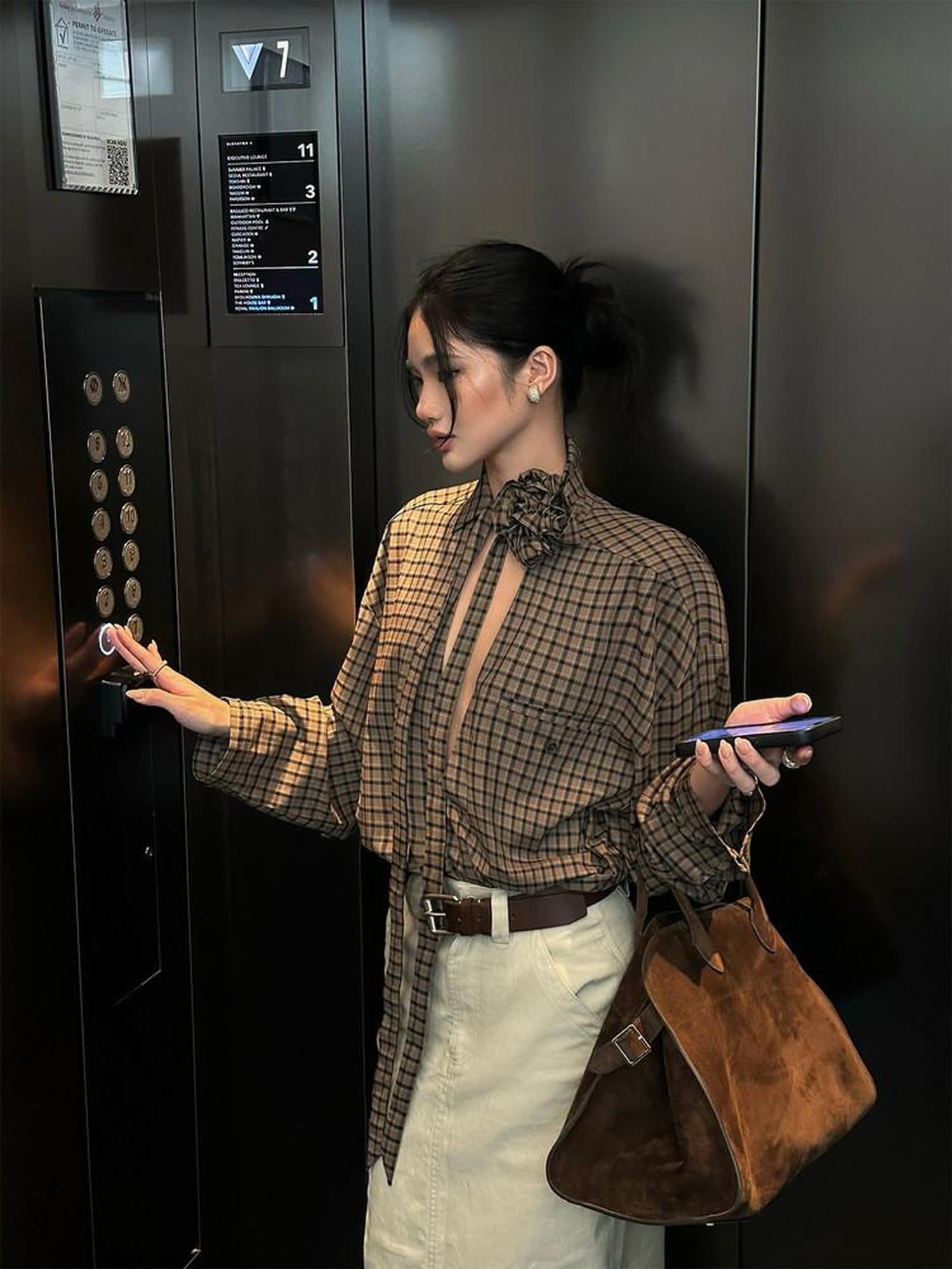 rovente Coffee Plaid Ribbon Tie V-neck Patch Pocket Women's Shirt Jackets