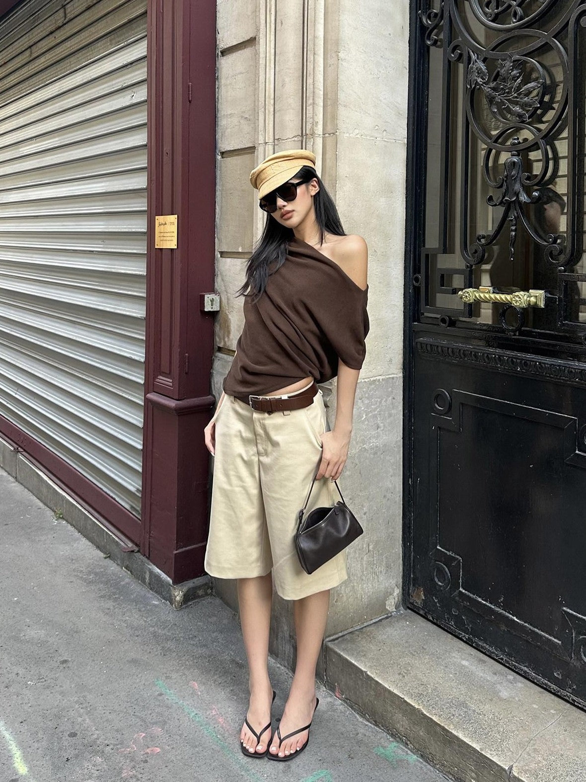 rovente Coffee Pleated Slant Neck Knitted Women's Viscose Off-shoulder T-shirts