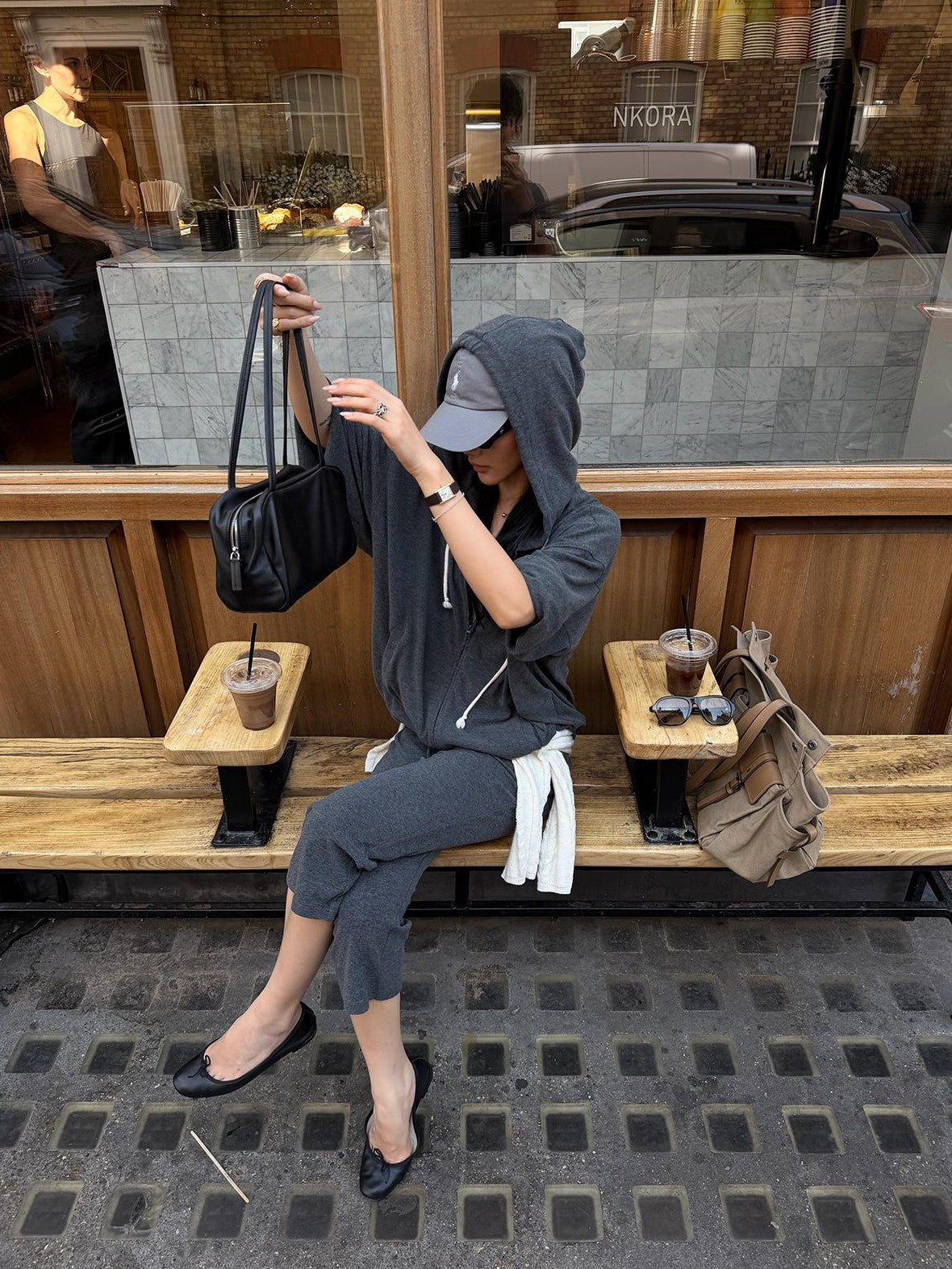 rovente Cozy Solid Color Hooded Loose Fit Long Sleeve Zip Up Capri Pants Women's Polyester Tracksuit Sets