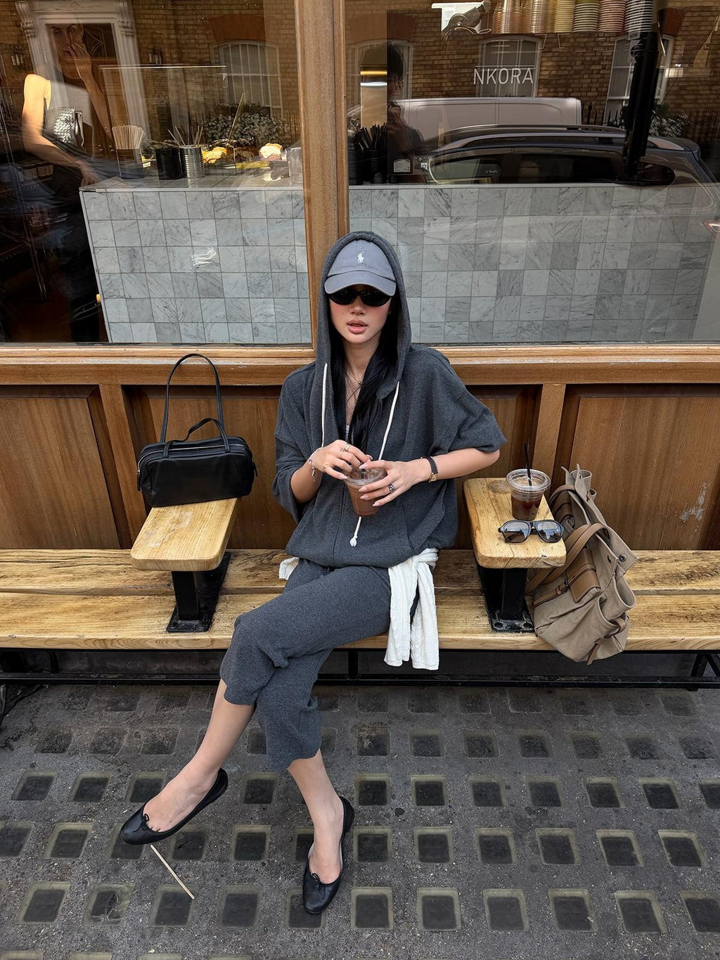 rovente Cozy Solid Color Hooded Loose Fit Long Sleeve Zip Up Capri Pants Women's Polyester Tracksuit Sets