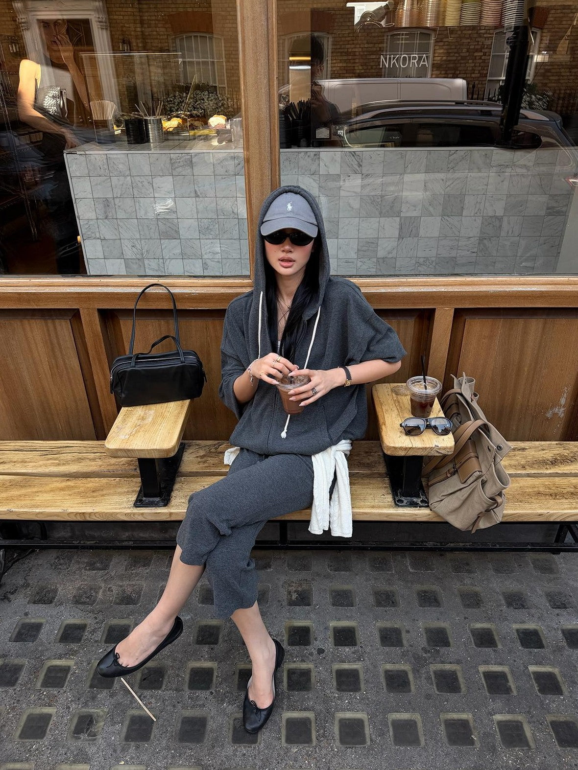 rovente Cozy Solid Color Hooded Loose Fit Long Sleeve Zip Up Capri Pants Women's Polyester Tracksuit Sets