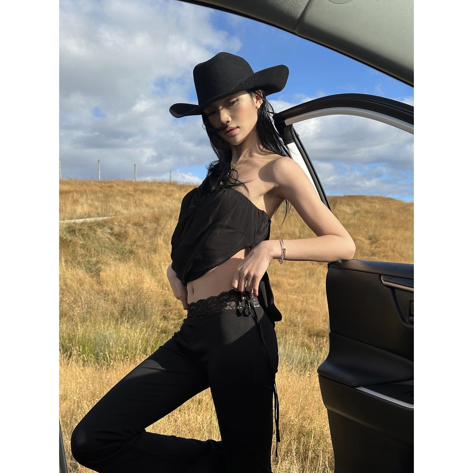 rovente_Curved_Ruched_Black_White_Two_Tone_Slim_Women's_Viscose_Tube_Tops_1028952900191_MISSTT