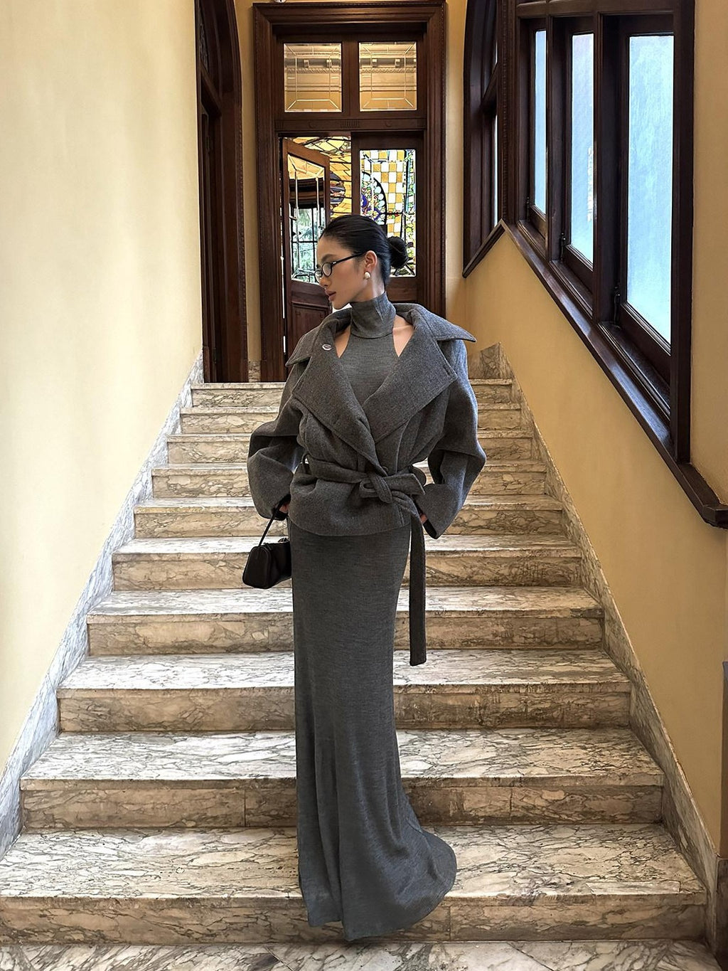 rovente Deep Gray Stand Collar Belted Short Pocketed Women's Wool Blend Wool Coats