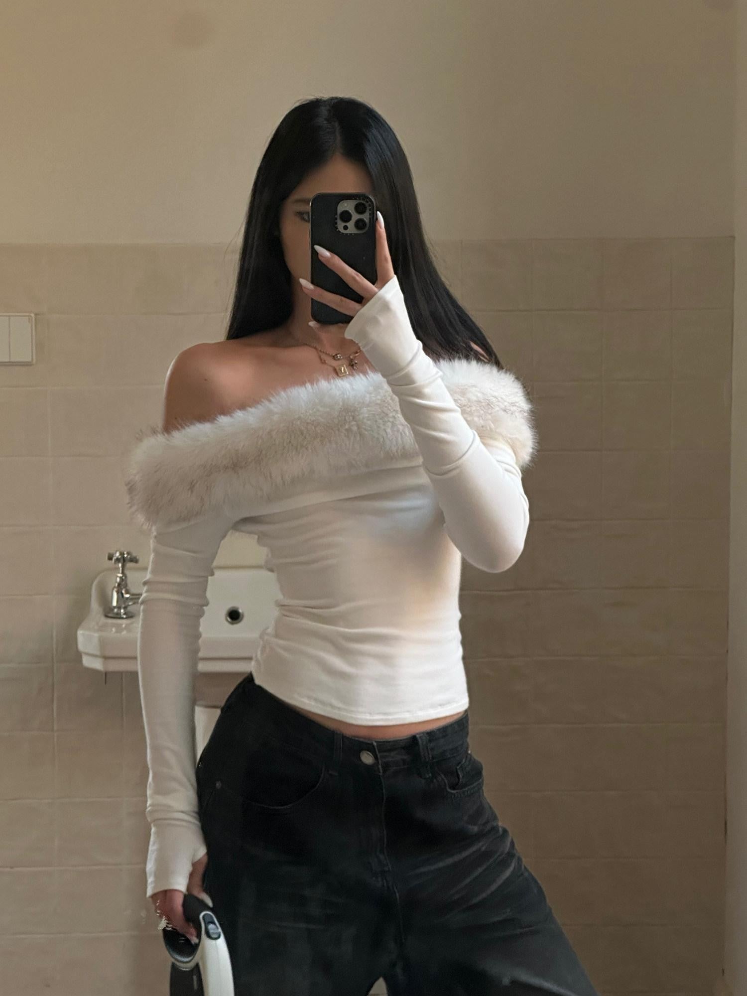 rovente Fur Trim One Shoulder Long Sleeve Knit White Women's Off-shoulder Sweaters