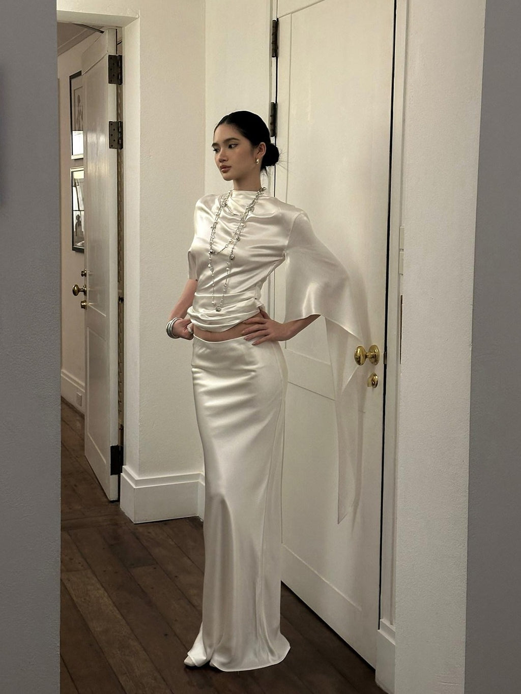 rovente Glowing White Stand Collar Tie Women's Viscose Matching Skirt Sets