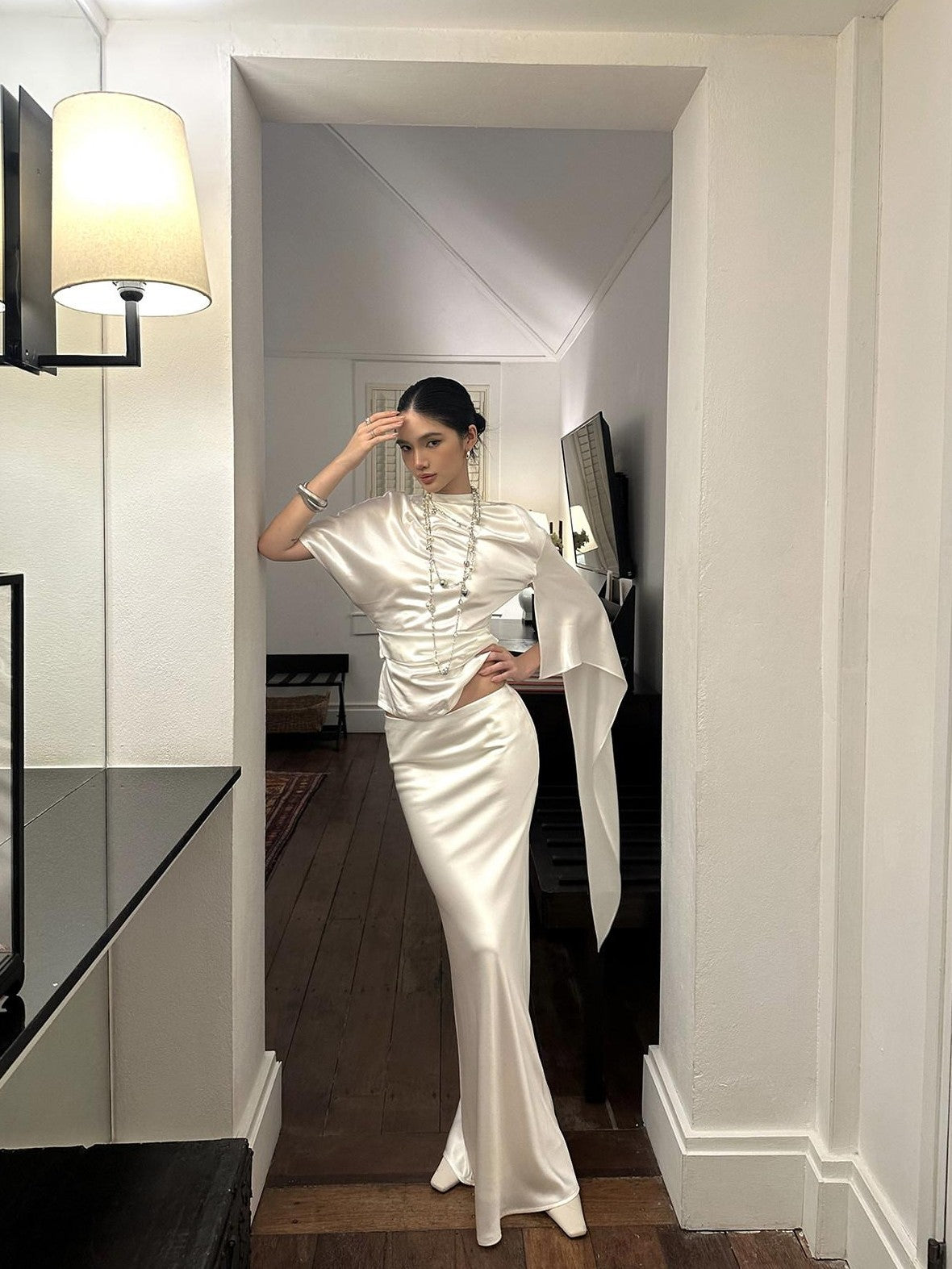 rovente Glowing White Stand Collar Tie Women's Viscose Matching Skirt Sets
