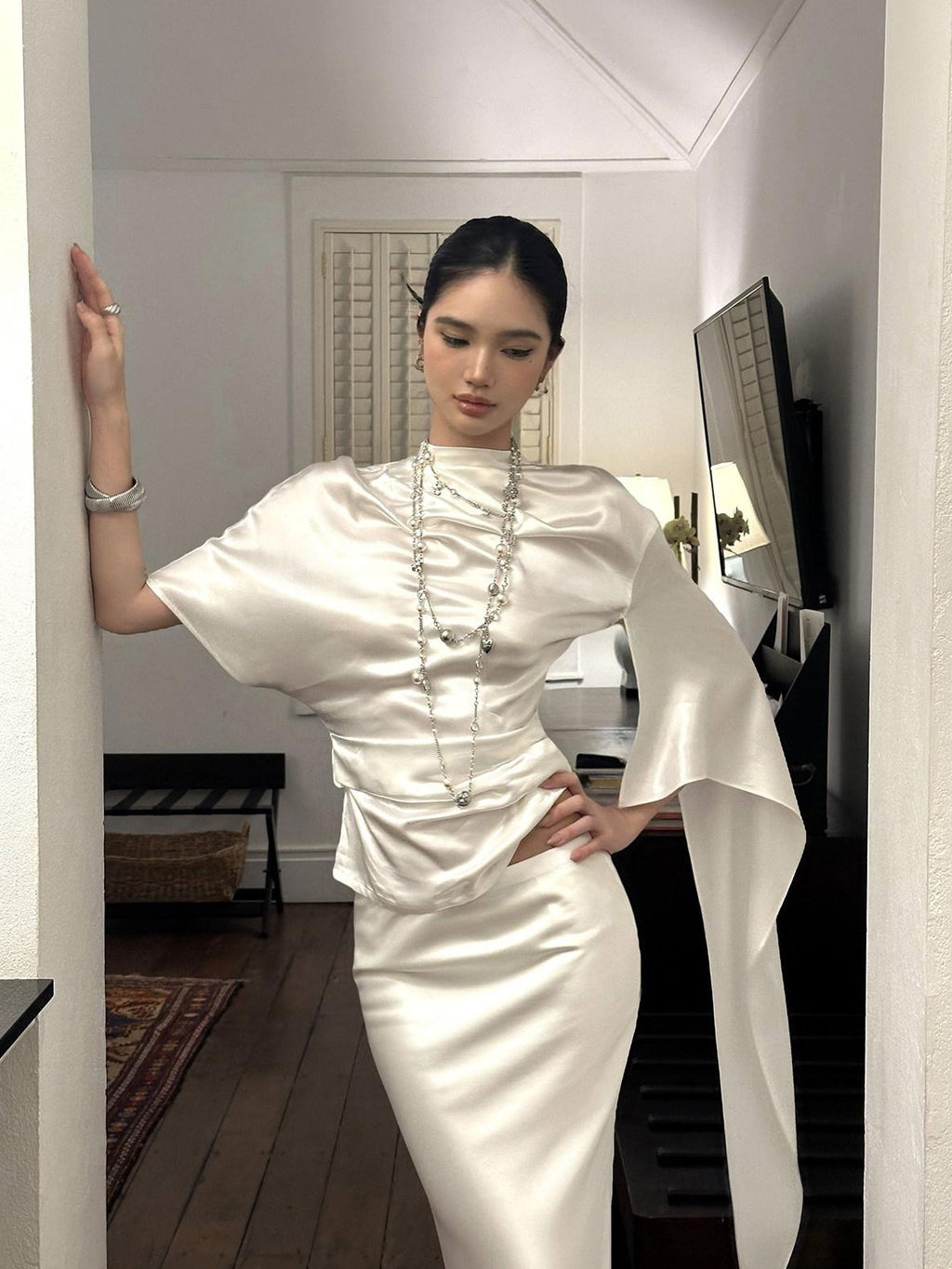 rovente Glowing White Stand Collar Tie Women's Viscose Matching Skirt Sets