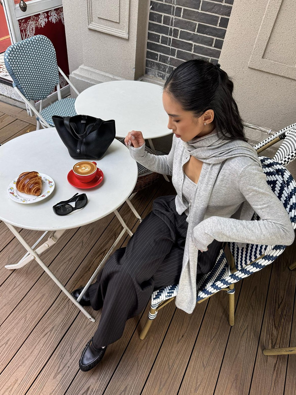 rovente Gray Knit Minimalist Long Sleeve Women's Cardigans