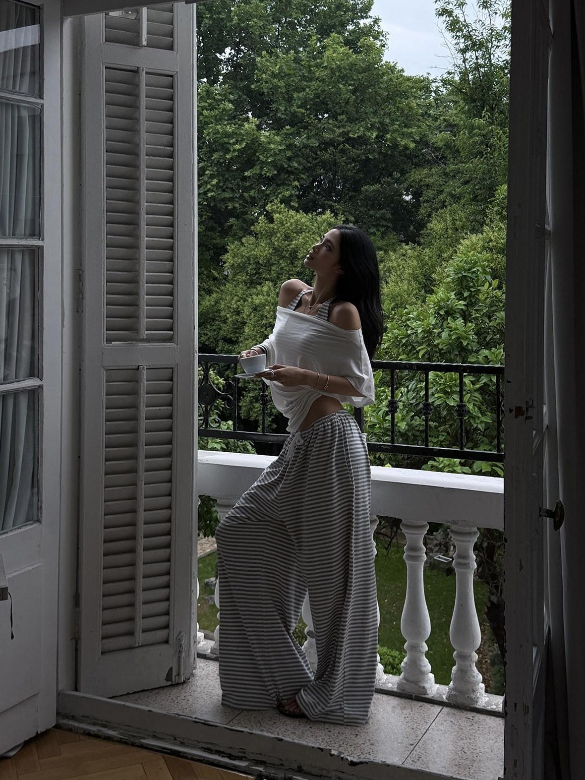 rovente Gray White Striped Low Rise Straight Relaxed Women's Wide-leg Pants