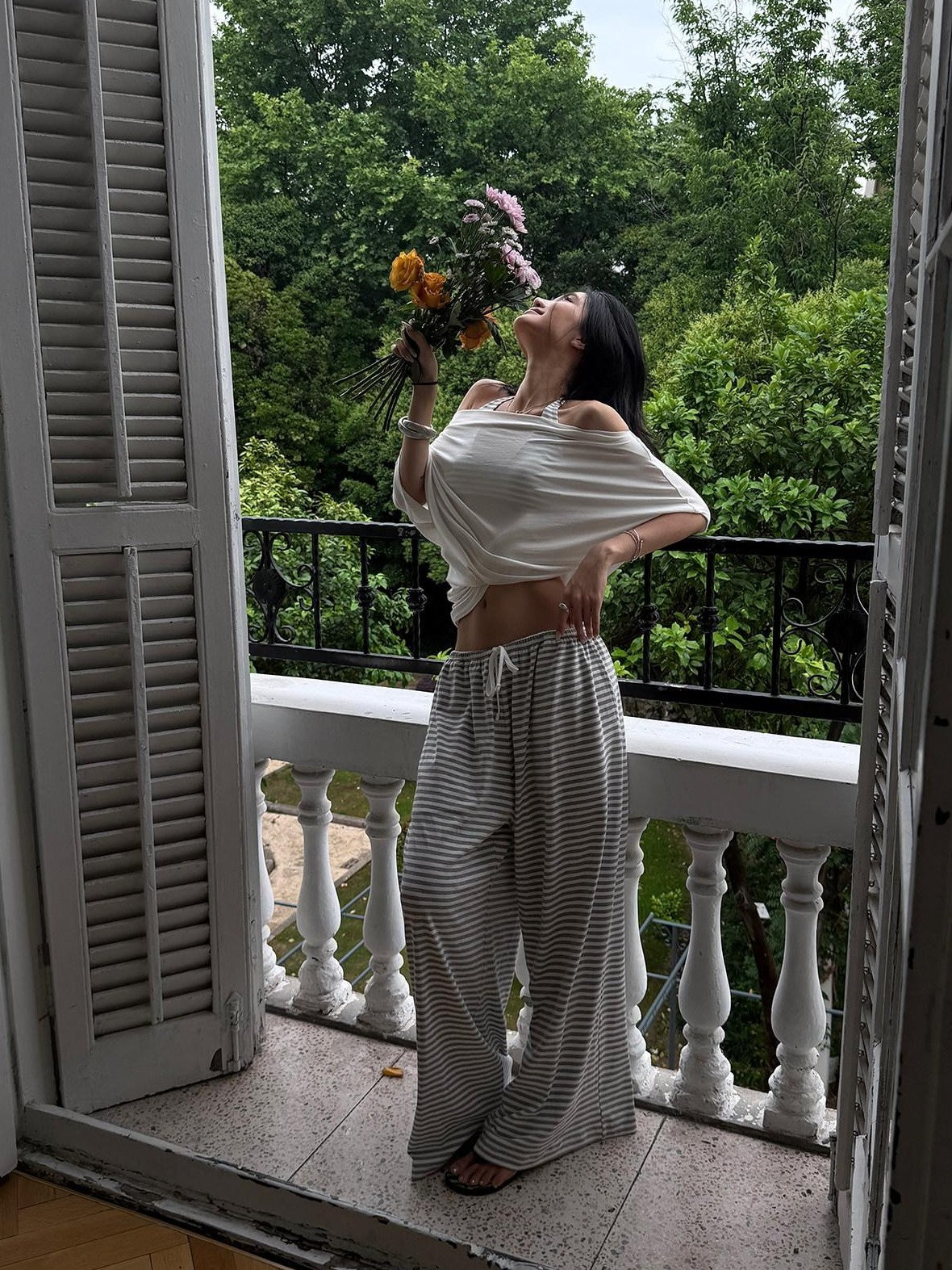 rovente Gray White Striped Low Rise Straight Relaxed Women's Wide-leg Pants