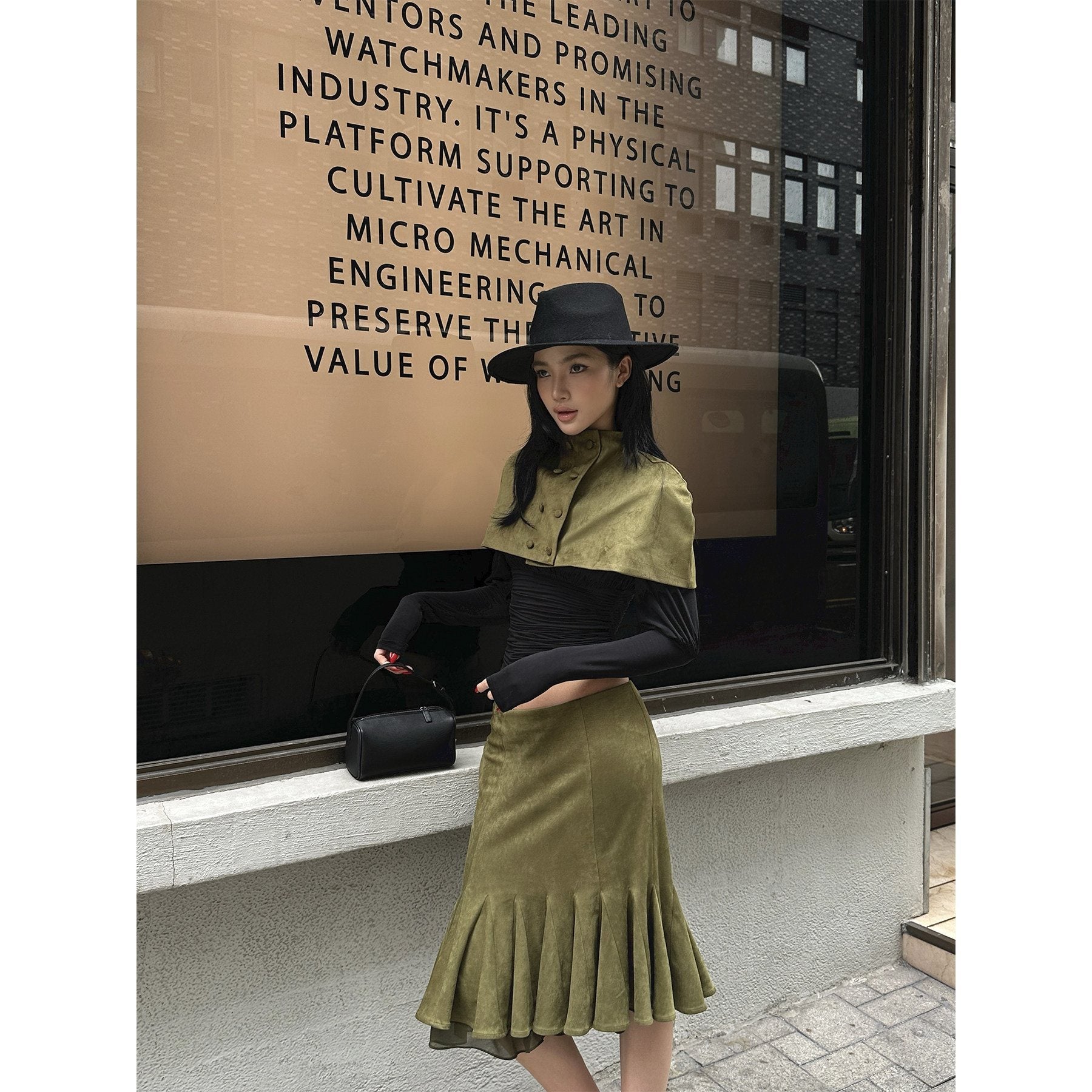 rovente_Green_Asymmetric_Cape_High_Neck_Fishtail_Slim_Women's_Matching_Skirt_Sets_1009349925827_MISSTT