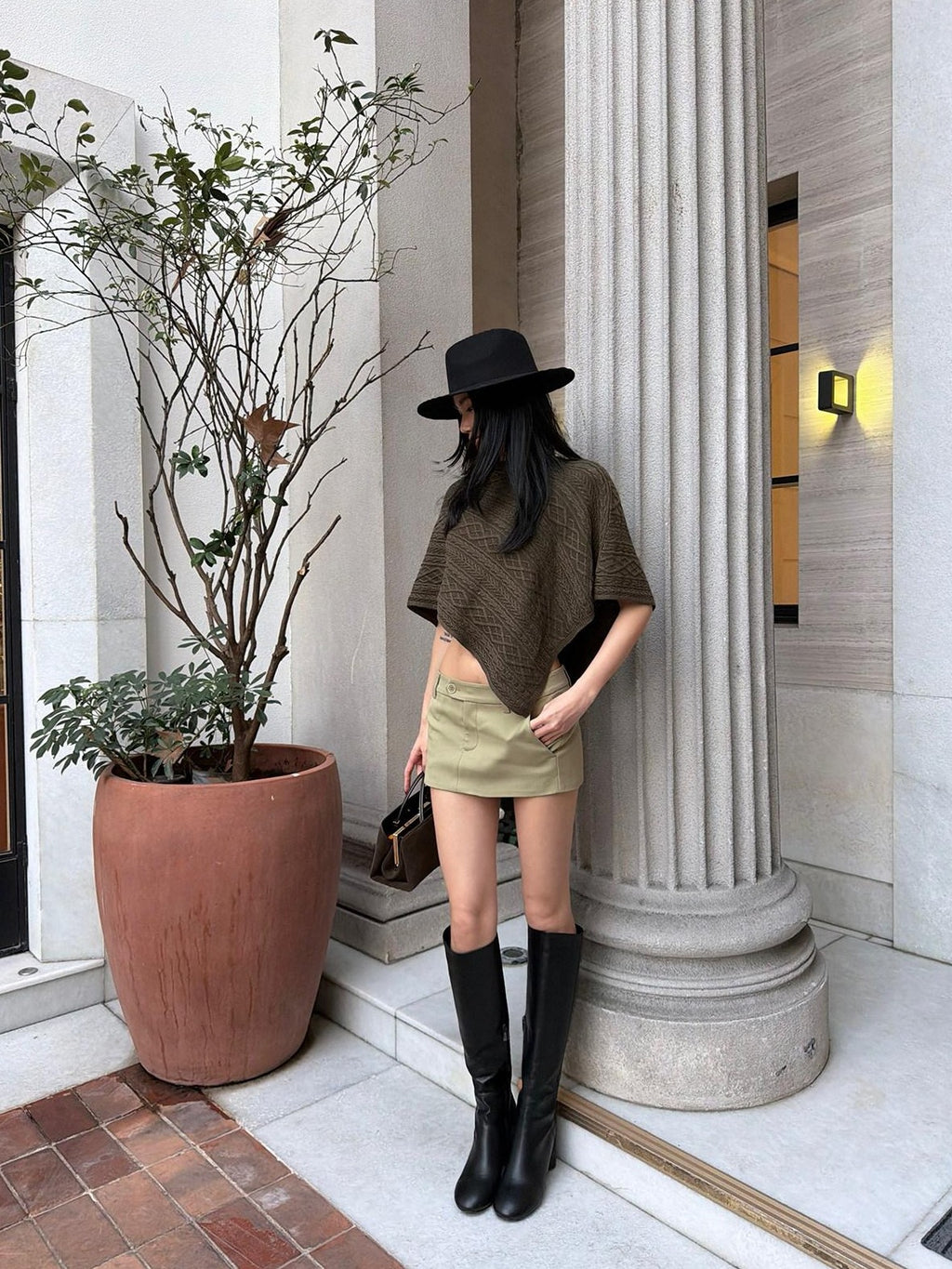rovente Green Low Waist Slim Bodycon Zipper Women's Polyester Woven Mini Skirts