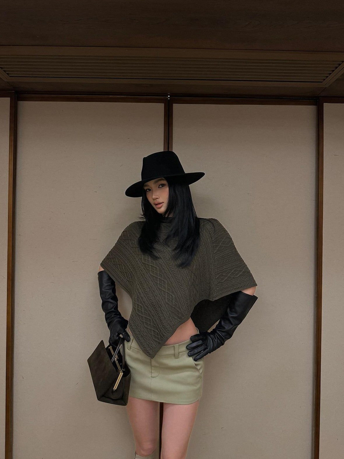 rovente Green Low Waist Slim Bodycon Zipper Women's Polyester Woven Mini Skirts