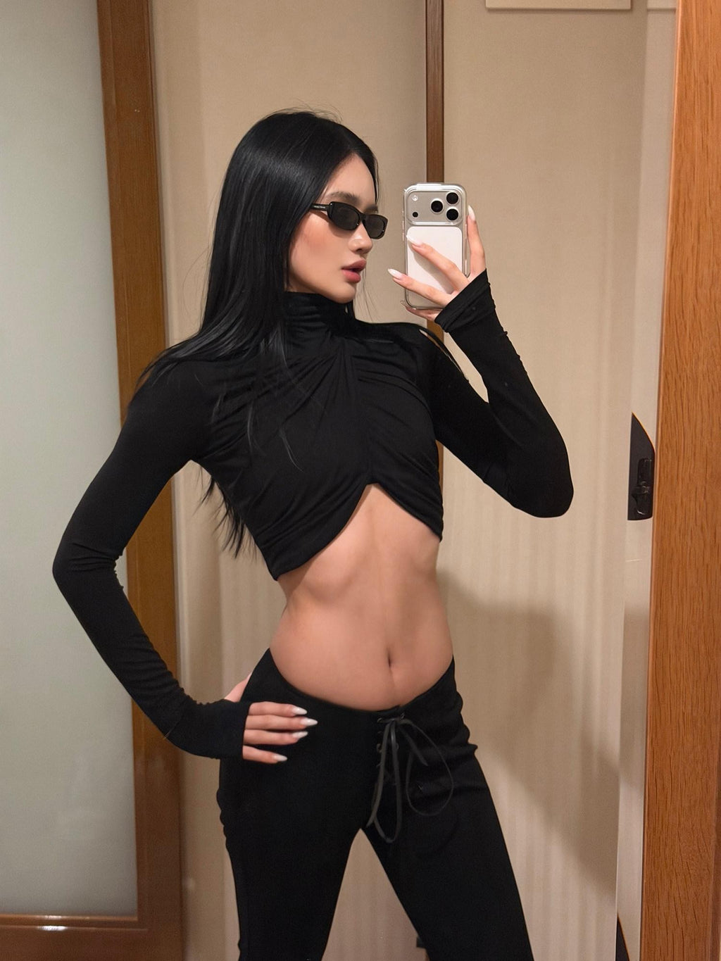 rovente Green Pleated Asymmetric High Neck Slim Women's Stretch Long Sleeve T-shirts