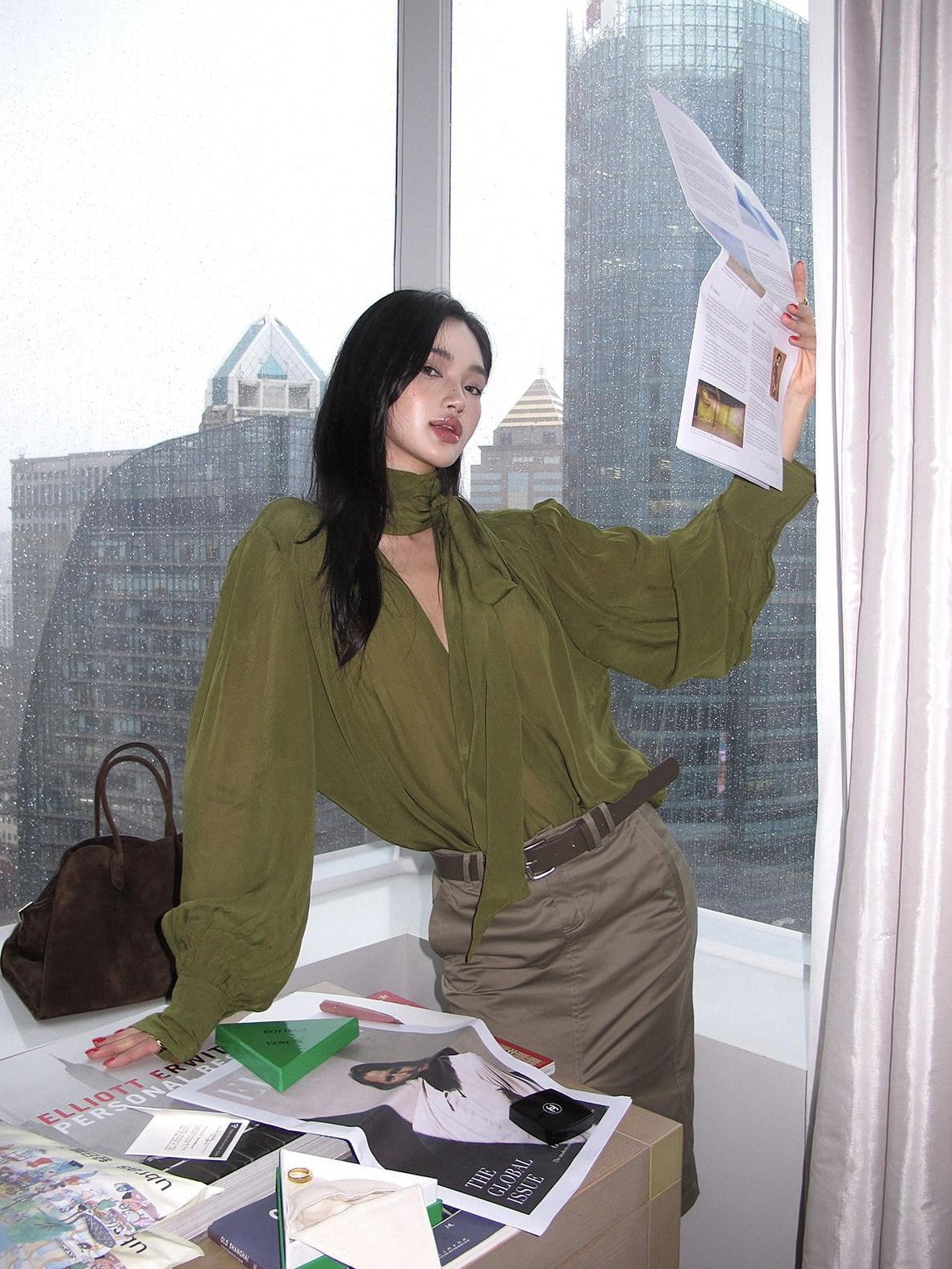 rovente Green V-neck Ribbon Tie Long Sleeve Women's Lightweight Woven Oversized Shirts