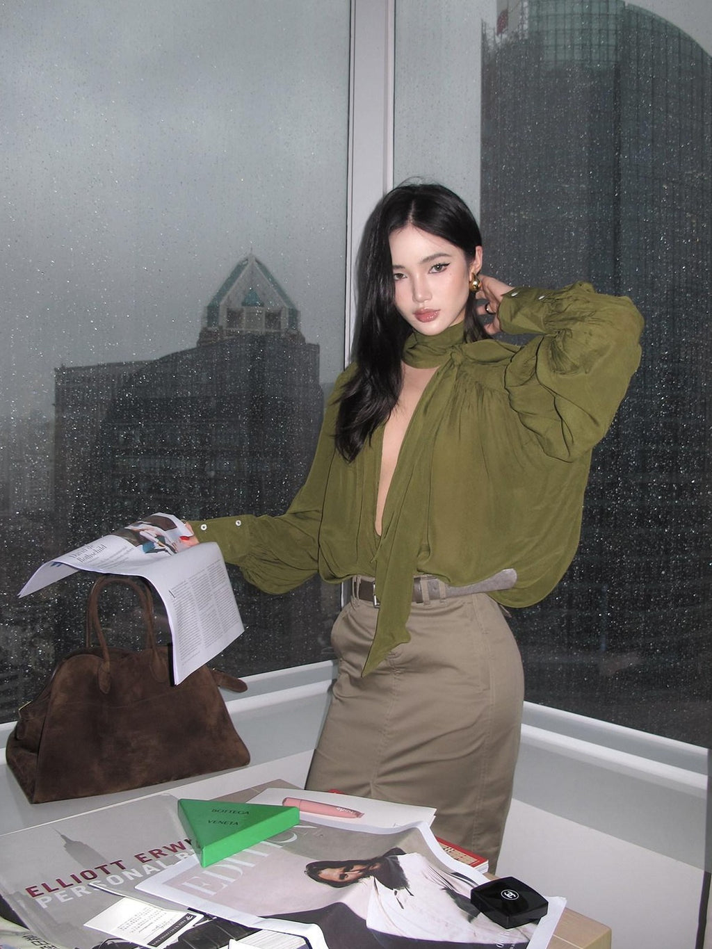 rovente Green V-neck Ribbon Tie Long Sleeve Women's Lightweight Woven Oversized Shirts