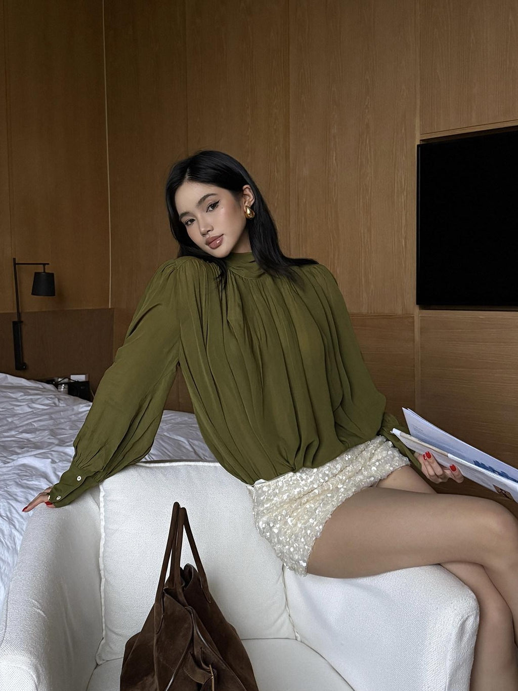 rovente Green V-neck Ribbon Tie Long Sleeve Women's Lightweight Woven Oversized Shirts