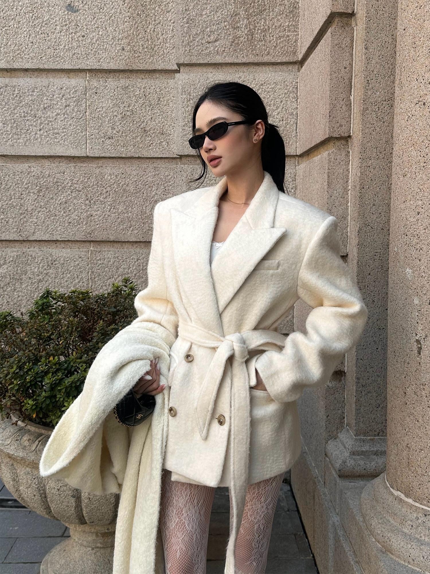 rovente Ivory Double Breasted Woven Relaxed Fit Women's Wool Blend Wool Coats