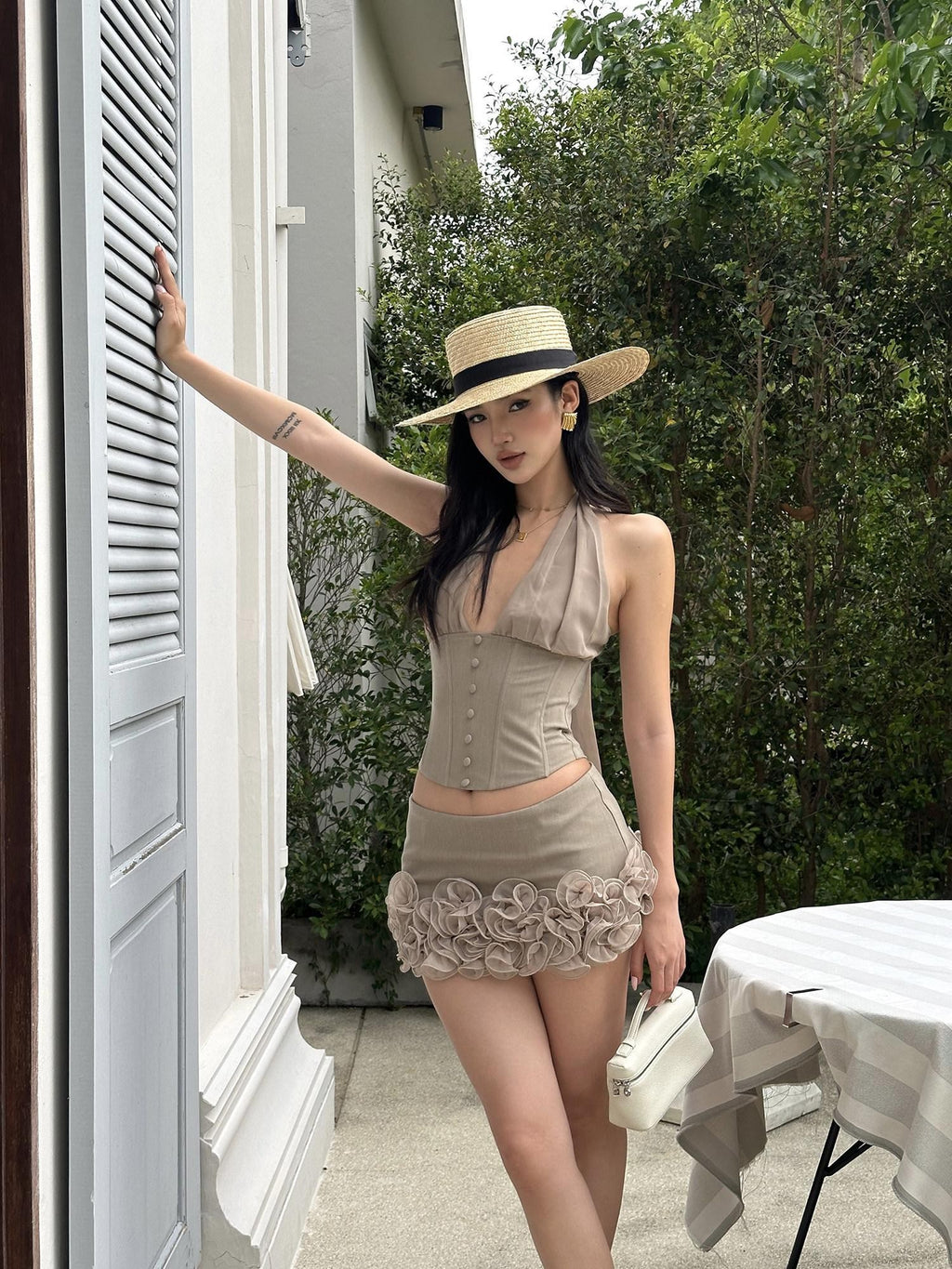 rovente Khaki Fishbone Backless V-neck Women's Polyester Blend Halter Tops