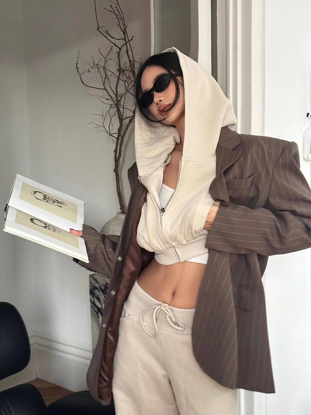 rovente Khaki High Waisted Zip Hooded Long Sleeve Women's Cotton Blend Cropped Hoodies
