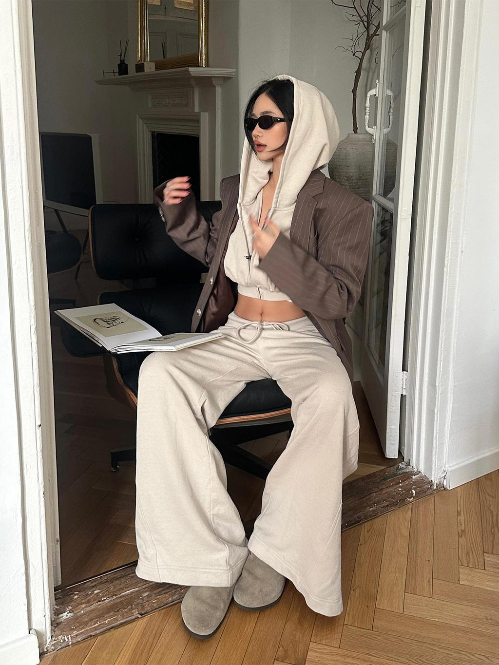 rovente Khaki High Waisted Zip Hooded Long Sleeve Women's Cotton Blend Cropped Hoodies