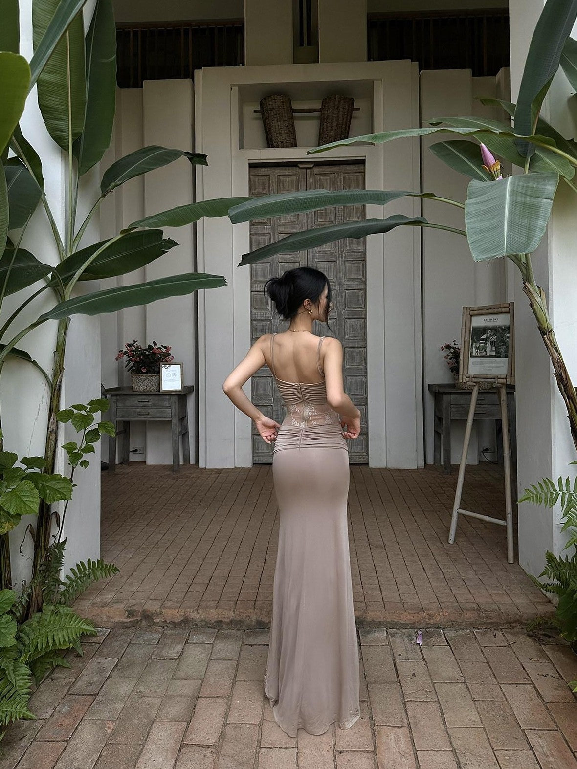 rovente Khaki Lace Spliced Mermaid Cinch Waist Spaghetti Women's Bodycon Maxi Dresses